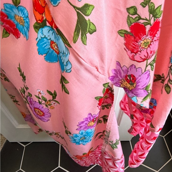 New with Tags size XS Floral Pink Women's Robe by Beauty Sleep Social. Rayon. - Picture 12 of 14